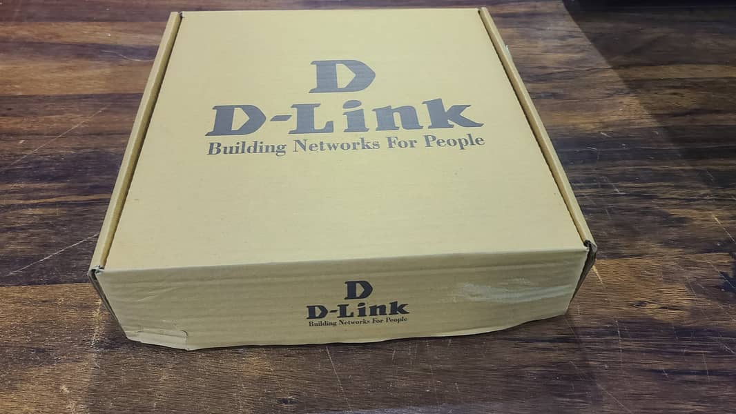 Dlink DIR-1960 EXO AC1900 Smart Mesh Gigabit Router (Box Opened) 1