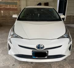 Toyota Prius S 2016 Automatic