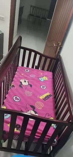 baby cot