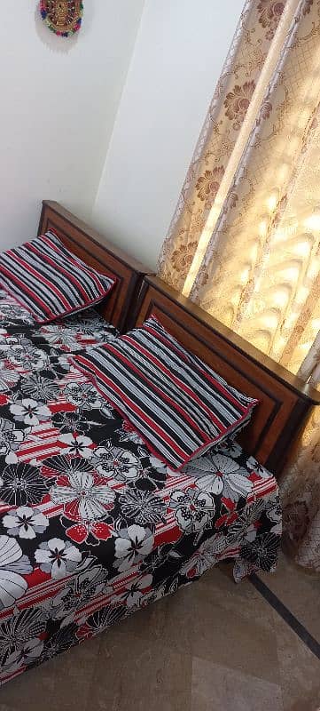 2 Single Beds with Mattress & Side Tables 0