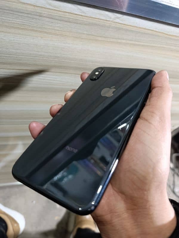 iphone xsmax PTA approved 256 GB bettery health 79% condition 10/10 6