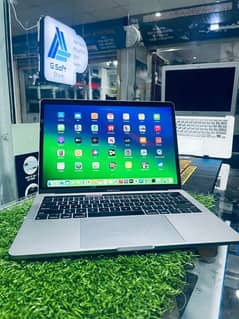 Apple MacBook Pro 2019 -  Core i7 16-1TB SSD 13.3 Inch 9thGeneration