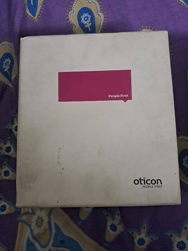 Hearing Oticon nera 2 design rite 1