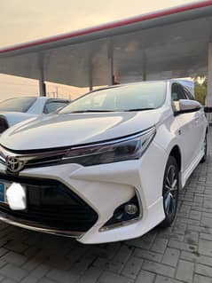 Toyota Corolla Altis Grande X CVT-i 1.8 Beige Interior  2022