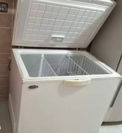 Waves Single Door Deep Freezer For Sale ( New Condition )