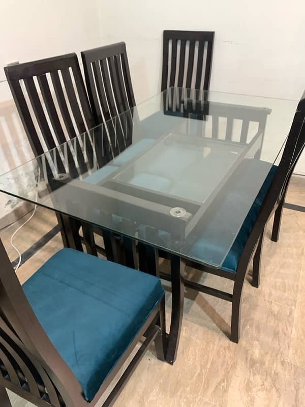 Dinning Table with 6 Chairs 1