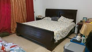 Sheesham Solid Bedset URGENT SALE ON 1ST GOOD OFFER