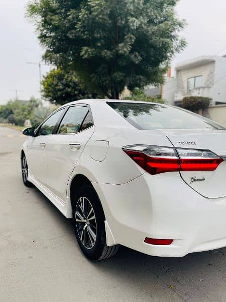 Toyota Altis Grande 2018 3