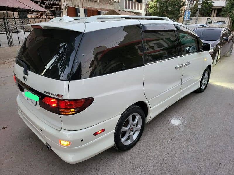 Toyota Estima 2006 3