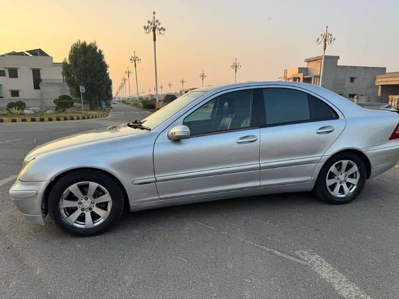 Mercedes C180 2003 Model for sale 1