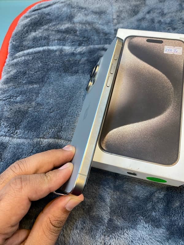 iphone 15 Pro max 256gb Full Box 1