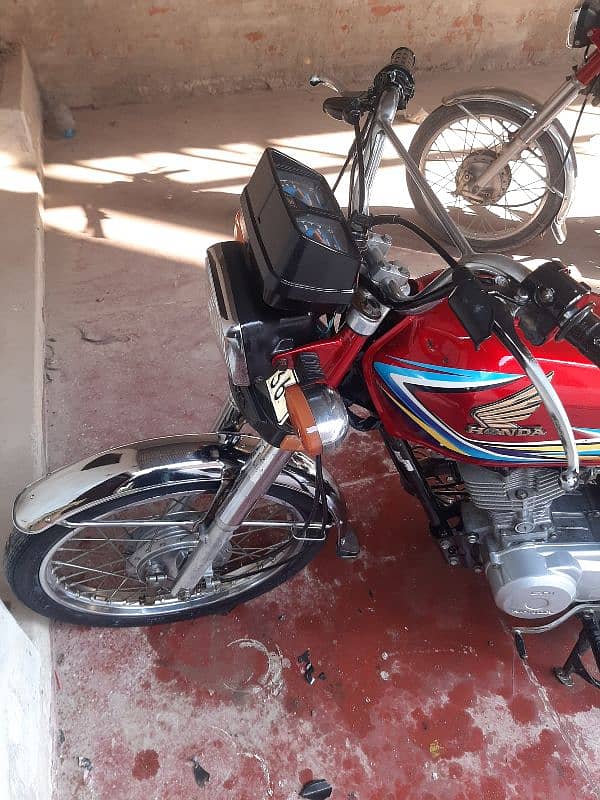 Honda cg125 model 2018 available for sale 0