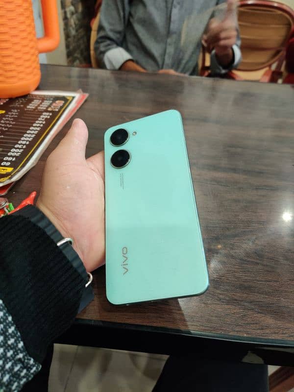 vivo y03T 4