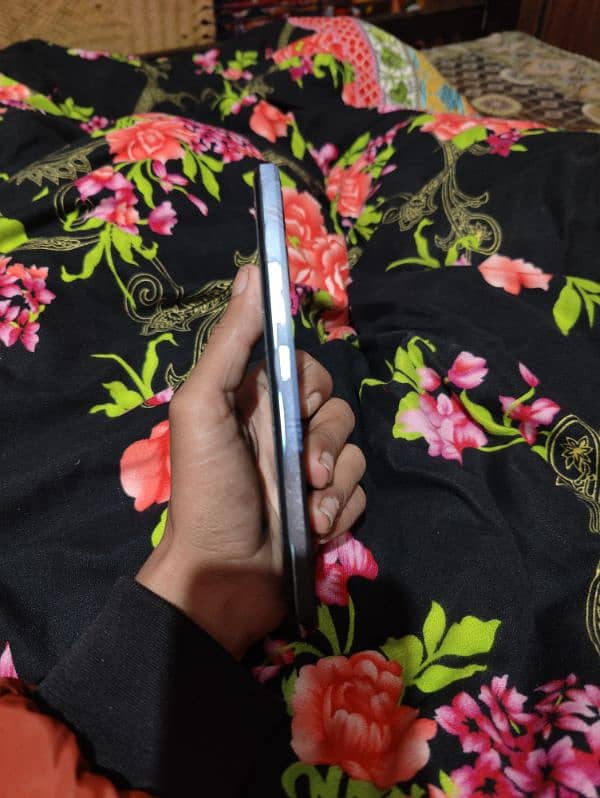 Itel a60S condition 10 by 9.5 2