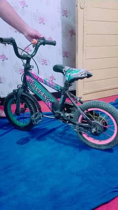 imported cycle bought from Dubai 5/6 years kids can use easily