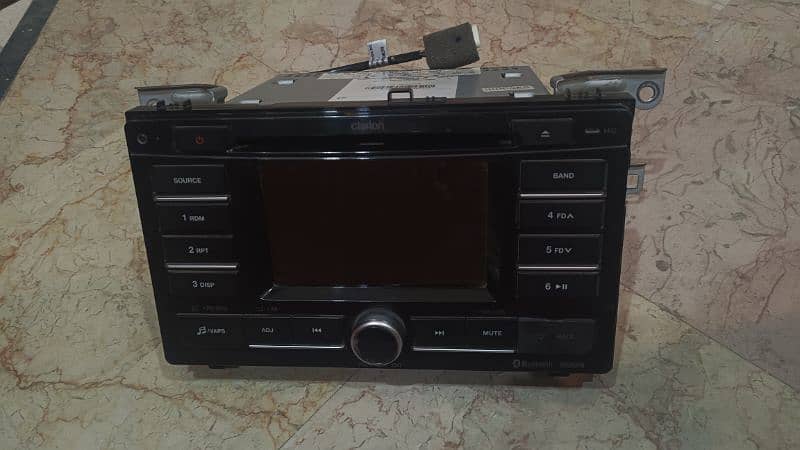 Gli original clarion MP 5 player 0