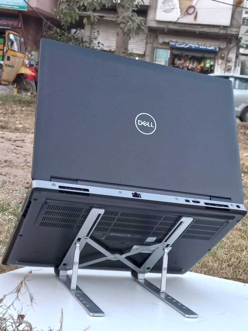 dell precision 7740 | 6GB RTX Graphics Card | 9th Gen Workstation 2