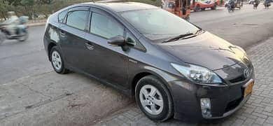 TOYOTA PRIUS S TOURING NEED TO SALE URGENTLY AND EXCHANGE POSSIBLE