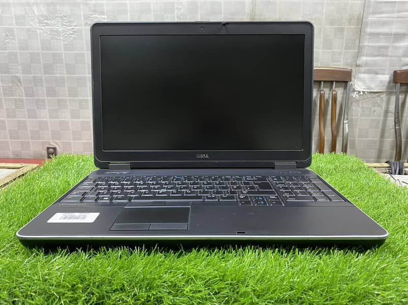 Dell Latitude E6540 i5 4th Gen (AMD Radeon 02 GB) 3