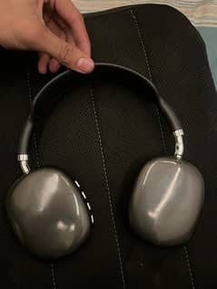 Headphones p9 bestt quality (exchange with earpods)  0309148338 y