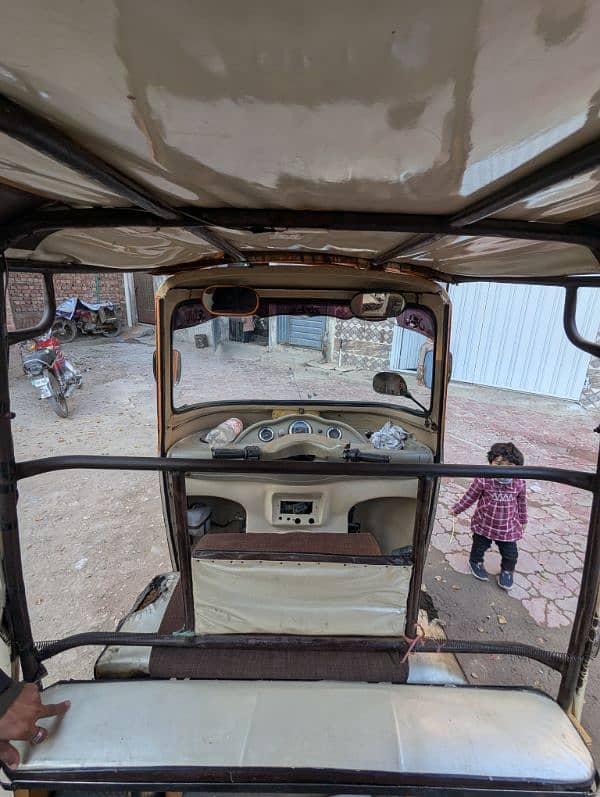 Siwa Rickshaw home used smooth engine no work required 3