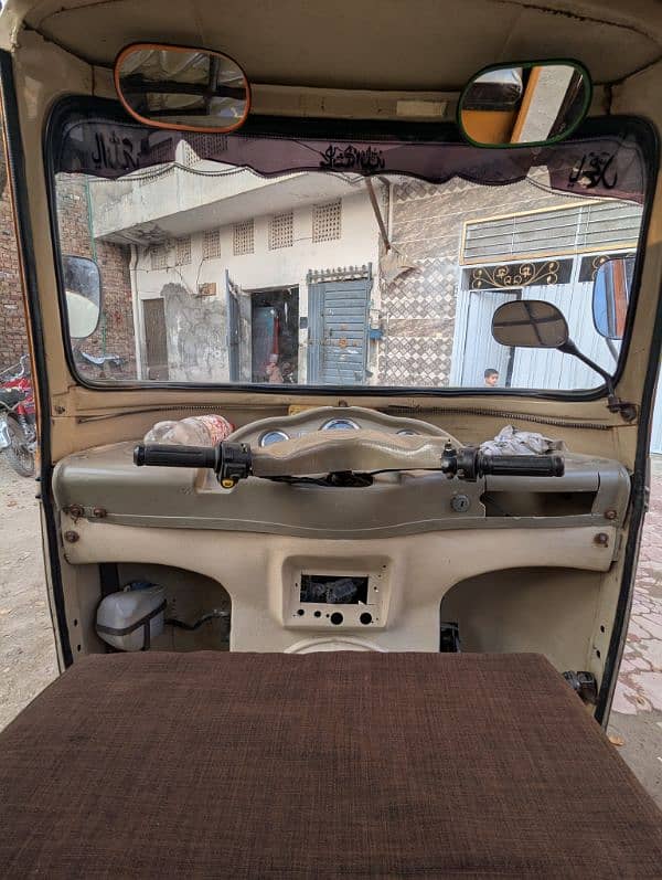 Siwa Rickshaw home used smooth engine no work required 6