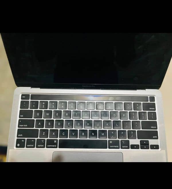 Macbook pro M1 2020 2