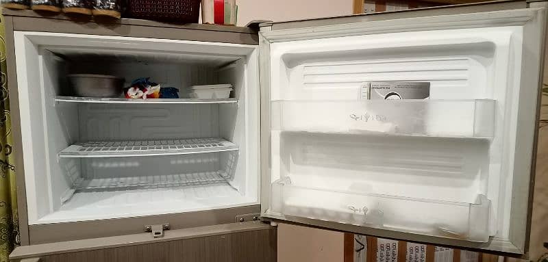 Pel Refrigerator For Sale 2