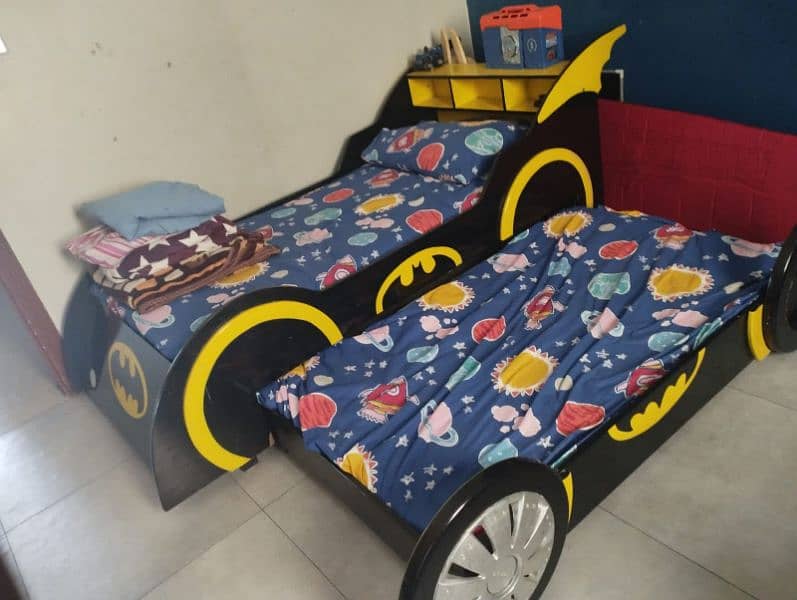 2 kids beds for sale in good price just like new 2