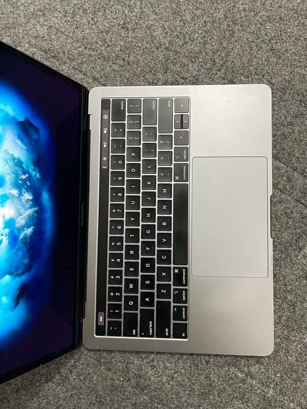 Macbook Pro 2019 Touch Bar Touch ID 2