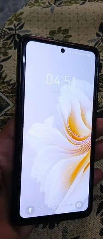 Camon 20 with full box 2