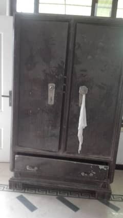 wardrobes made off iron urgent sell