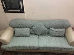 Sofa Set 6 Seater with Cussions