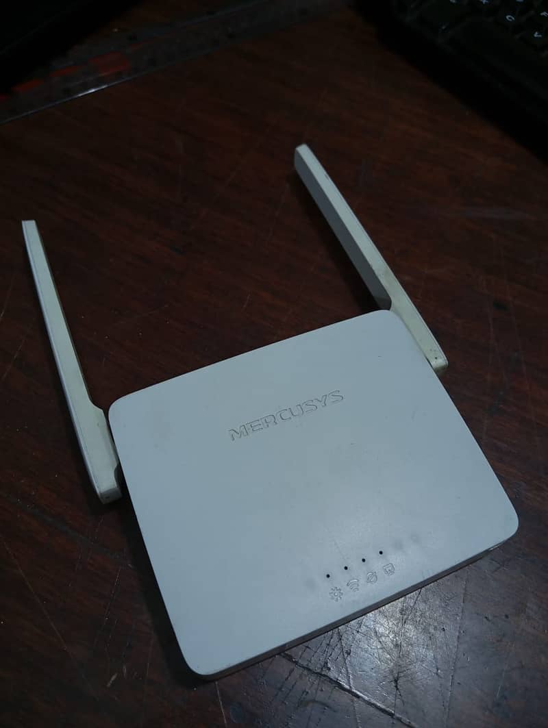 Slightly used Wifi Router model MW302R 6