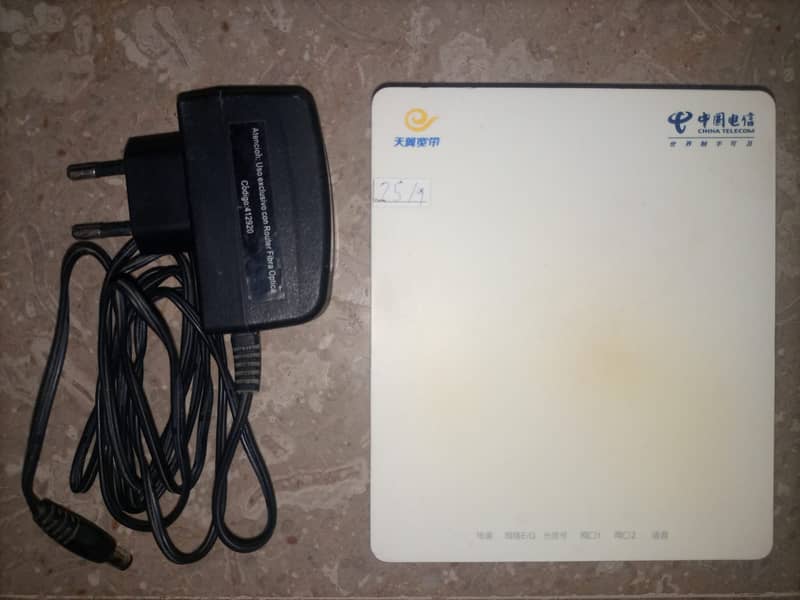 Huawei HG8120C XPON (GPON/EPON) Fiber ONT 2