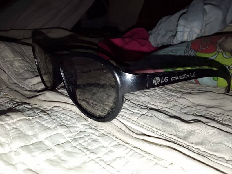 LG cenima 3D glasses 3