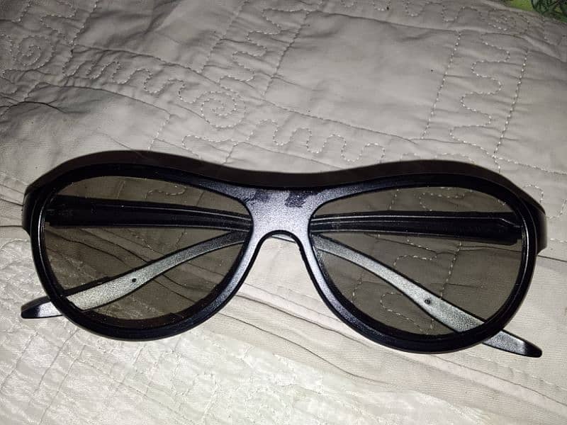 LG cenima 3D glasses 5