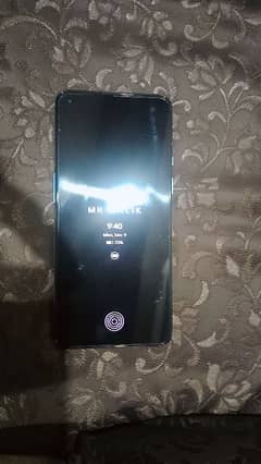 one Plus 9 10/10 condition