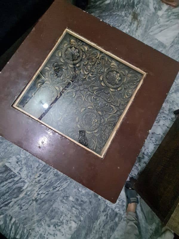 Table in Good Condition 0