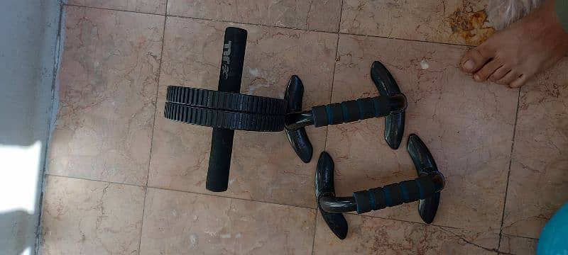 ABS Abdominal roller and push up stand 3