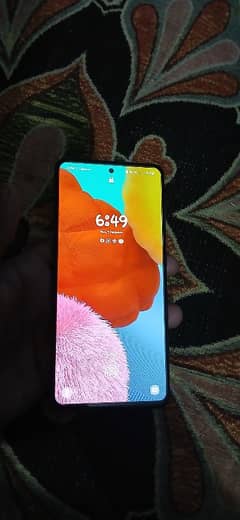 SAMSUNG A51 6/128 WITH BOX AND CHARGER DISLPLAY FINGERPRINT