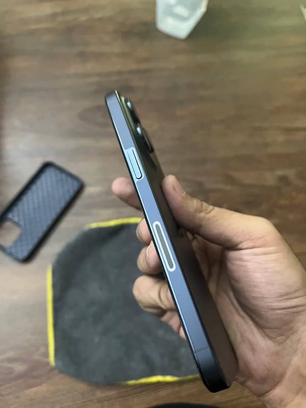 Iphone 15 Pro Max Non PTA 256GB Blue Titanium 10