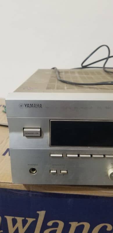 Yamaha Amplifier 9