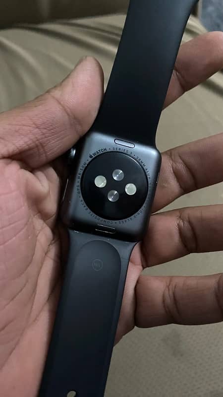 apple watch series 3 (38mm) 4