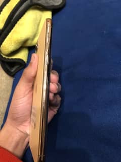 iPhone 11pro Max 256gb 94% golden colour