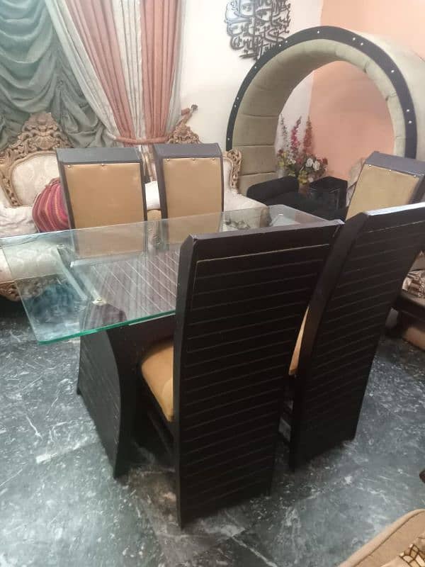 6 seater dining table 2