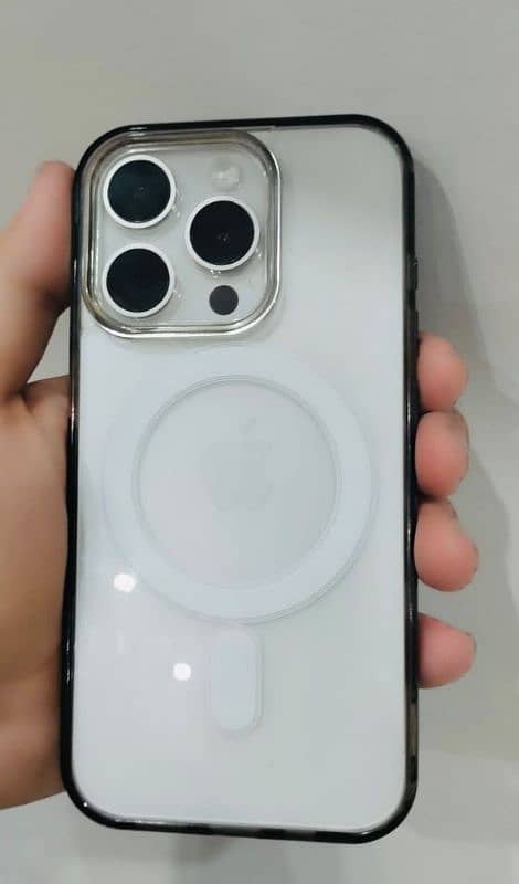 iPhone 15 pro jv white titanium 128gb 3