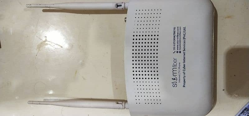 Strom fiber internet Router just like new 0