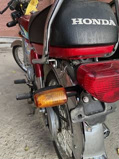 Honada cd 70