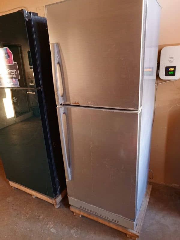 PEL fridge full size in good working condition 2